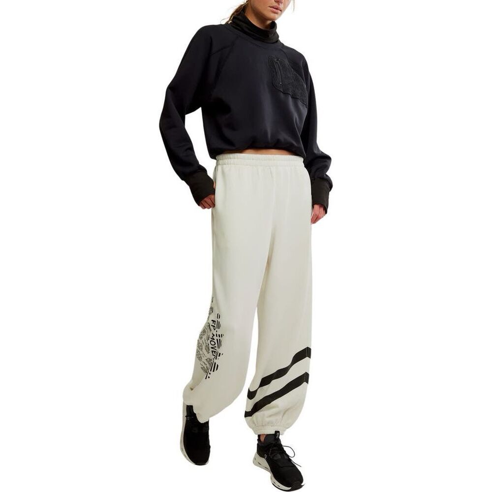 Free People Movement NWT All Star Oversize Slouchy Logo Graphic Jogger Pants Ivo - Picture 8 of 9